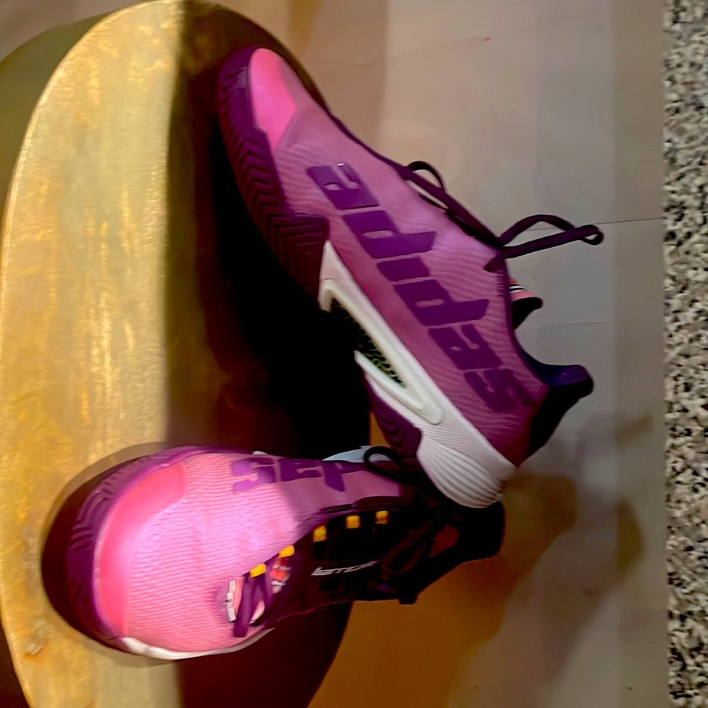 Women’s size 8 Adidas pickleball shoes